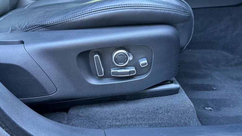 Land Rover Range Rover Velar 2.0 D200 MHEV Dynamic HSE 5dr Auto Diesel Estate